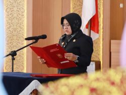 Afni Zulkifli Kukuhkan Lima Pejabat Strategis, Tekankan Loyalitas pada Masyarakat